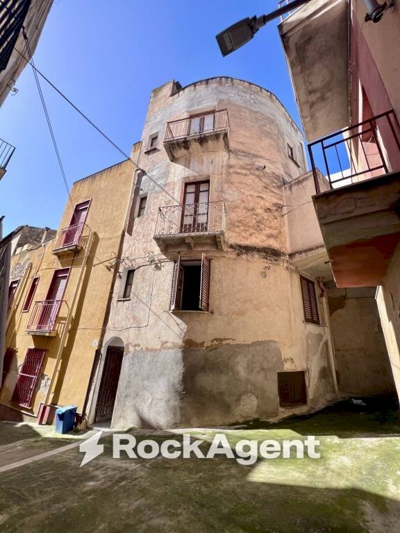 Facciata - Casa indipendente via San Cataldo, 60, Sciacca - foto 1