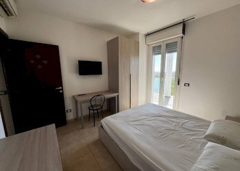 Camera da letto - Bilocale largo del Porto di Roma, Roma (zona Lido di Ostia) - foto 16