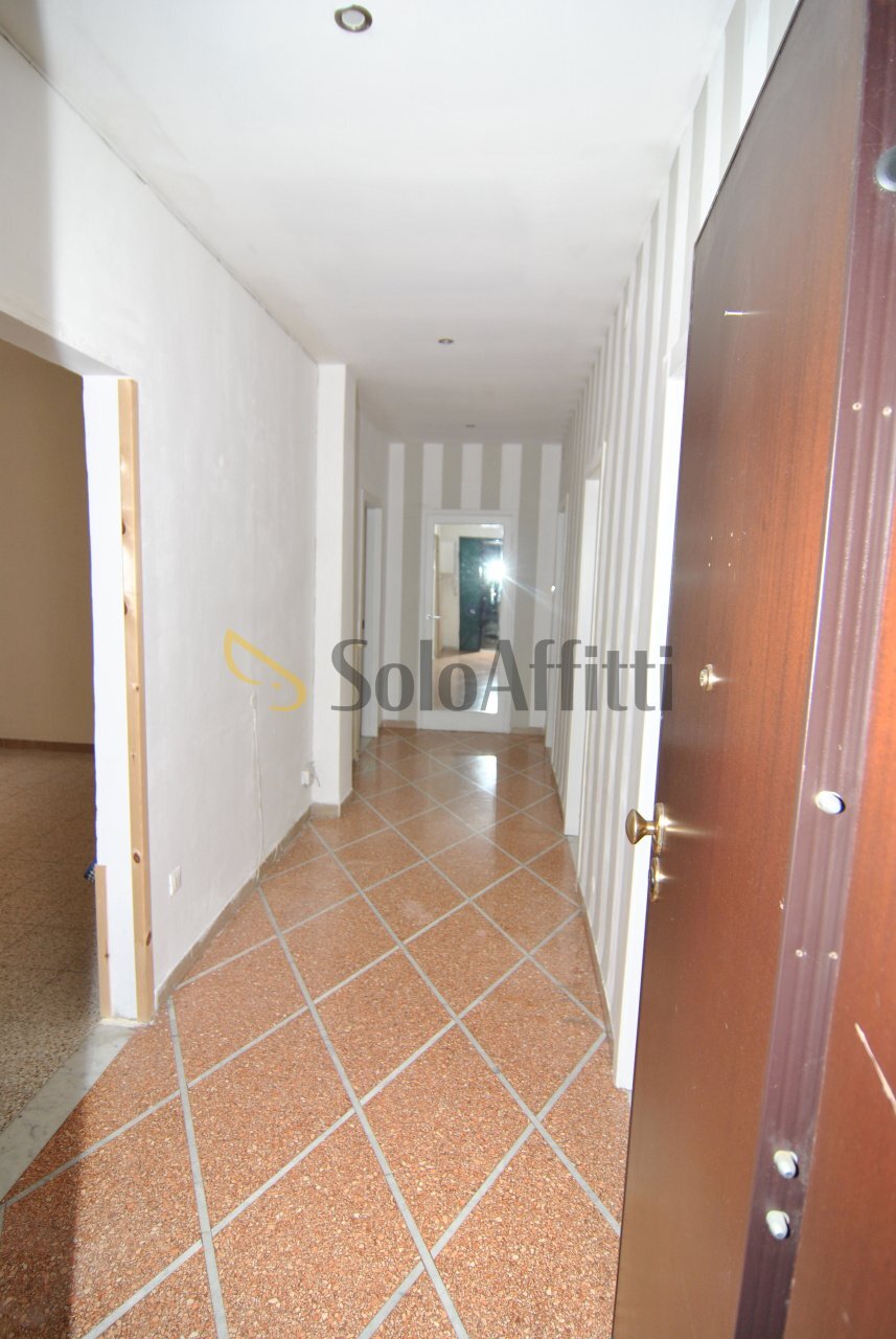 CORRIDOIO - Appartamento Via Grande 249, Livorno - foto 2