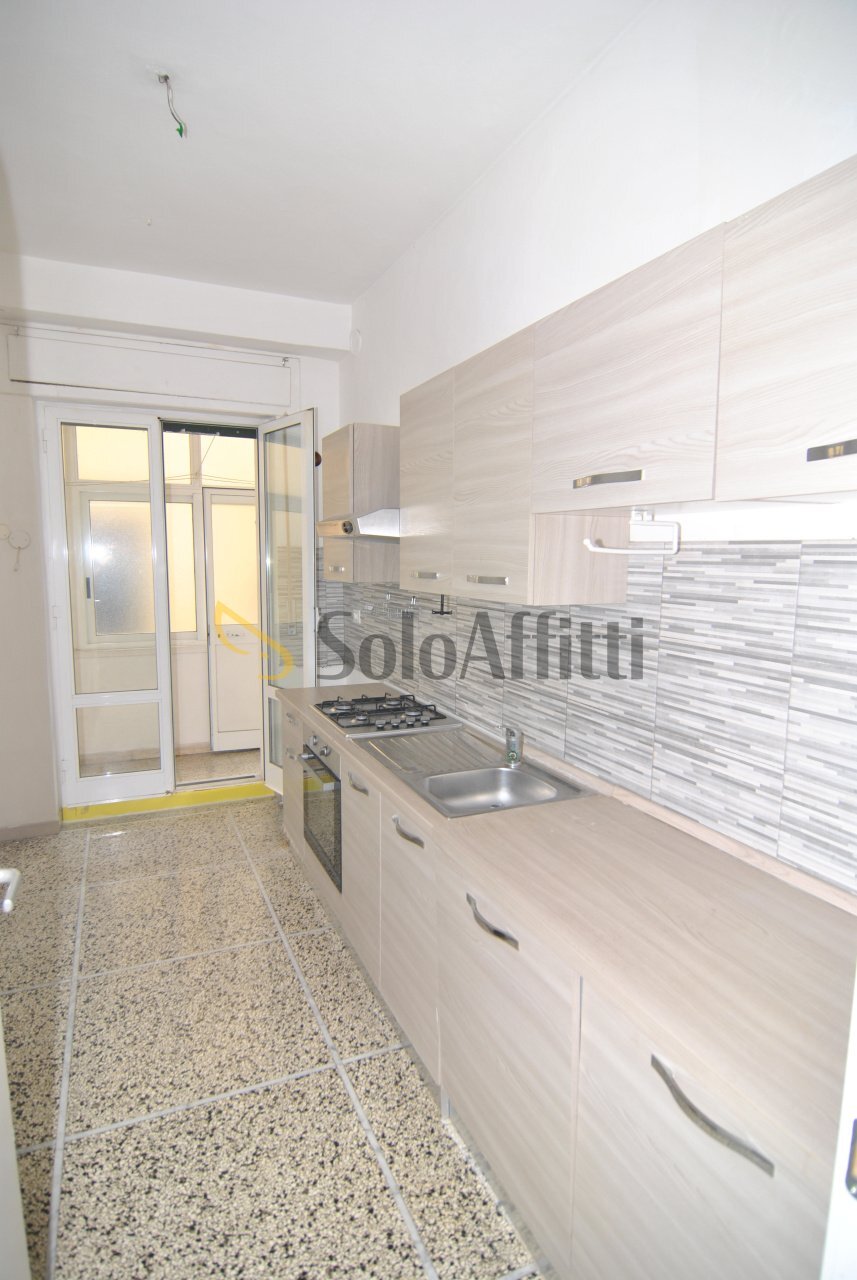 CUCINA ABITABILE - Appartamento Via Grande 249, Livorno - foto 3