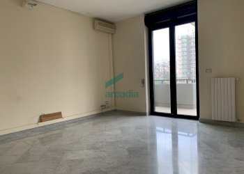 vano1 - Ufficio Viale San Josemaría Escrivá 28, Bari (zona Poggiofranco) - foto 2
