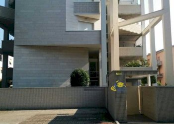 EDIFICIO - Appartamento Strada Casa Bianca 42, Parma (zona San Lazzaro) - foto 4