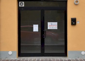 9 Vista dalla strada.jpg - Commercial Premises Via G. Matteotti 102, San Pietro in Casale - photo 9