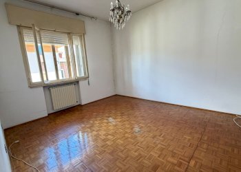 WhatsApp Image 2026-06-04 at 10.28.58 (2) - Appartamento Rovigo - foto 5