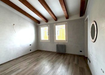 WhatsApp Image 2026-05-23 at 10.34.59 (5) - Porzione di casa Rovigo - foto 8