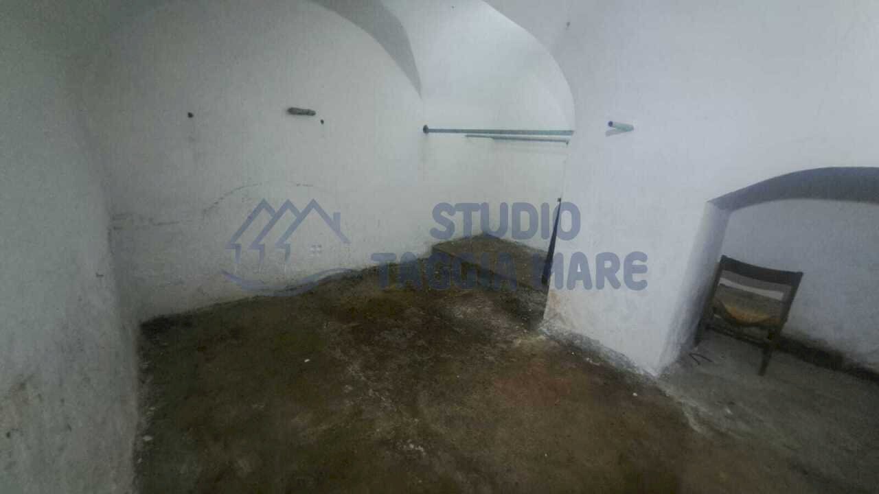 3 - Magazzino Via Quinto Marzio, Badalucco - foto 3