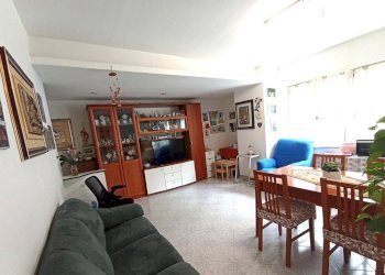 soggiorno - Three-room apartment Vado Ligure - photo 2