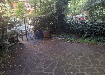 ingresso stabile4 - Trilocale Via Livio Zambeccari, Bologna (zona Saragozza) - foto 1