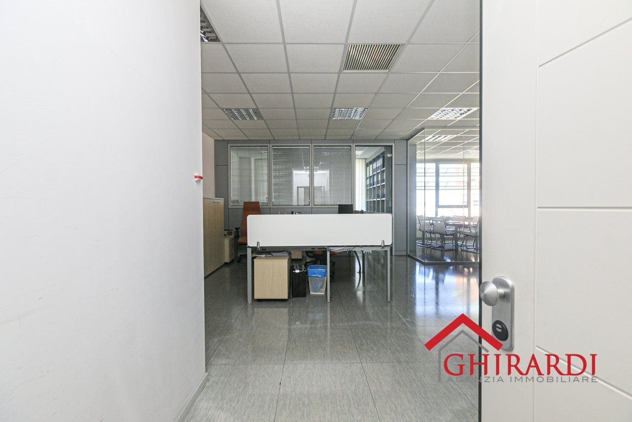 1.0 INGRESSO - Ufficio Via delle Nuove Tecnologie Enrico Albareto 21, Genova (zona Sestri Ponente) - foto 2