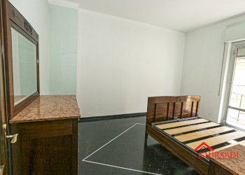4.0 camera matrimoniale.jpg - Apartment VIA BORZOLI 12A, Genova (neighborhood Sestri Ponente) - photo 13