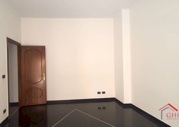 5.1 CAMERA 2 - Apartment VIA BORZOLI 12A, Genova (neighborhood Sestri Ponente) - photo 13