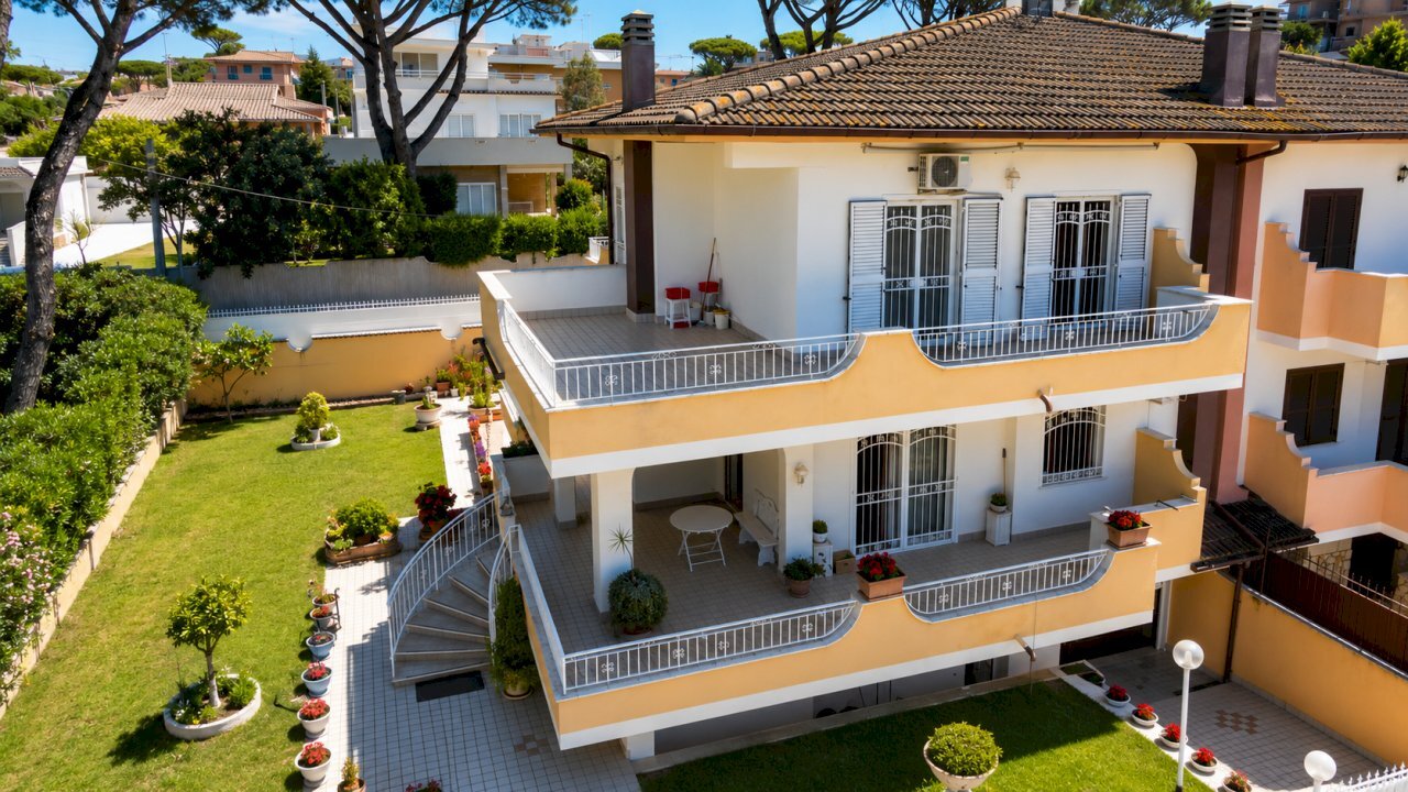 23261ADF-DE16-479A-B1F9-AF602D112FEB - Independent house Piazza Salvo D'Acquisto 9, Anzio - photo 1