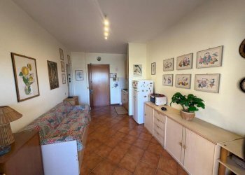 PHOTO-2026-04-28-10-00-12 17.jpg - Two-room apartment Via Eolo 31, Nettuno - photo 4