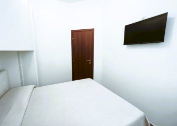 Camera da letto - Monolocale Via Roberto Bellarmino 13/1, Milano (zona Città Studi) - foto 10