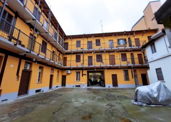 Stabile - Appartamento Via Quinto Romano 52, Milano (zona Baggio) - foto 12
