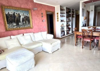 Vista d\' insieme salotto soggiorno zona cottura - Four-room apartment Via Villa Franca de Penedès 38, Alghero - photo 12