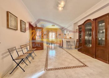 51c8d199-1a60-4b4d-a999-db8e3d5886f9 - Villa Via Aristide Gabelli, Siracusa - foto 2