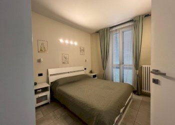 CAMERA DA LETTO - Bilocale STRADA COMUNALE DI MIRAFIORI  31, Torino (zona Mirafiori Sud) - foto 11