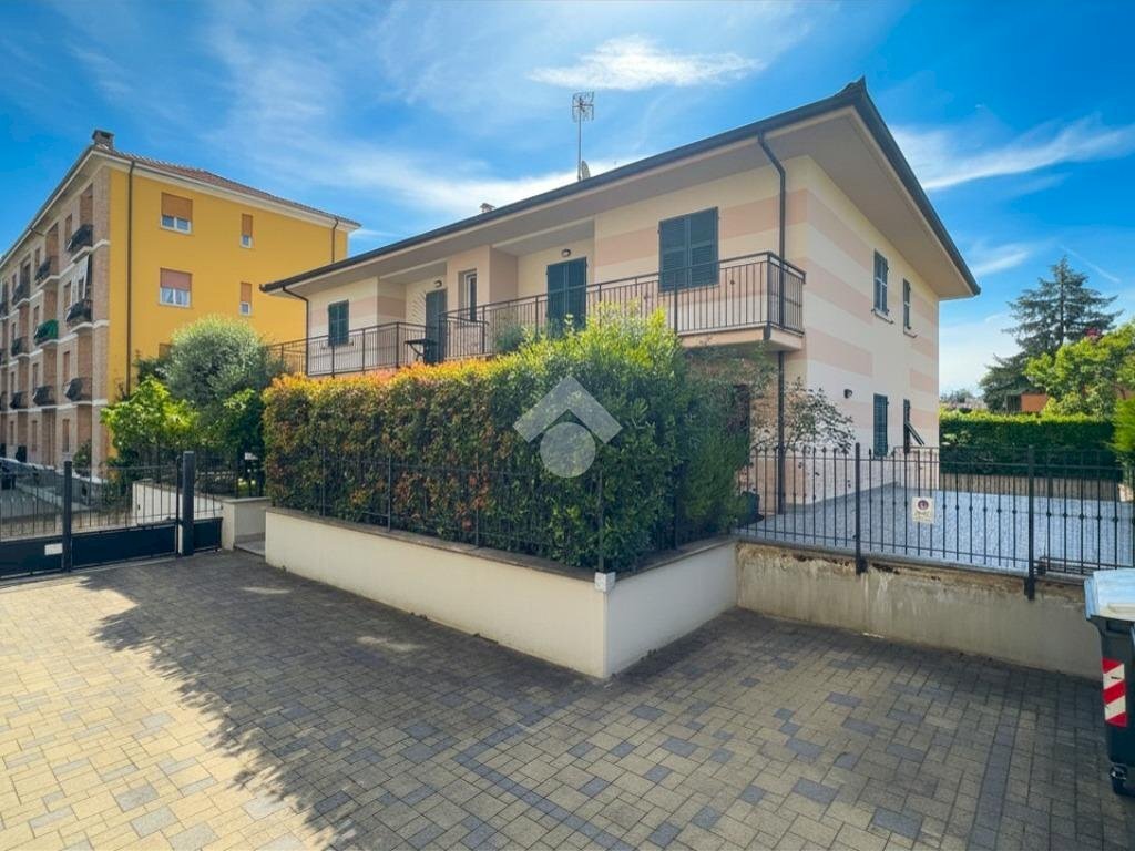 Four-room apartment Via Dante Alighieri, Novi Ligure - photo 1