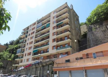 Three-room apartment Via Taranto, 16, Genova (neighborhood Lagaccio) - photo 2