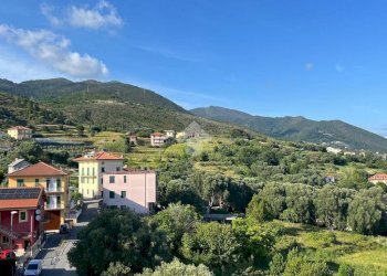 Three-room apartment Via Pecorara, Arenzano - photo 16