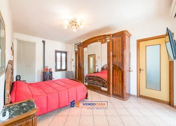 Independent house Casalgrasso - photo 21