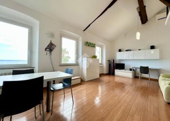 Four-room apartment Via Lungomare di Pegli, Genova (neighborhood Pegli) - photo 1