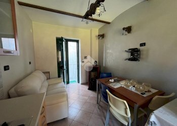 Two-room apartment Via Indritti Fisca, San Francesco al Campo - photo 4