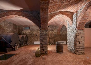 Interno non residenziale - Villa corso Dante, 32, Acqui Terme - foto 11