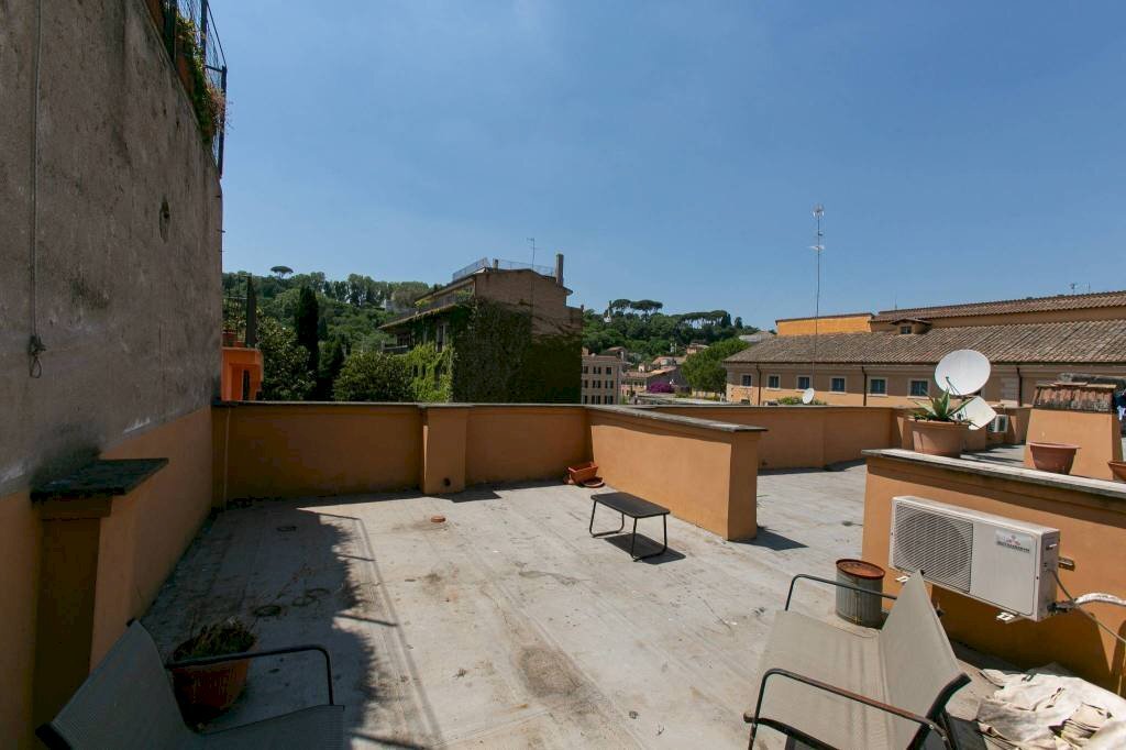 Terrazzo - Bilocale via della Lungara, Roma (zona Trastevere) - foto 3