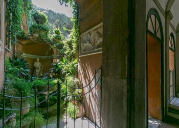 Interno palazzo - Trilocale via della Lungara, 18, Roma (zona Trastevere) - foto 1