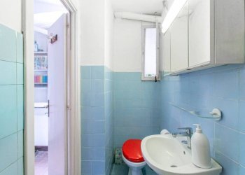 Bagno - Three-room apartment via della Lungara, 18, Roma (neighborhood Trastevere) - photo 22