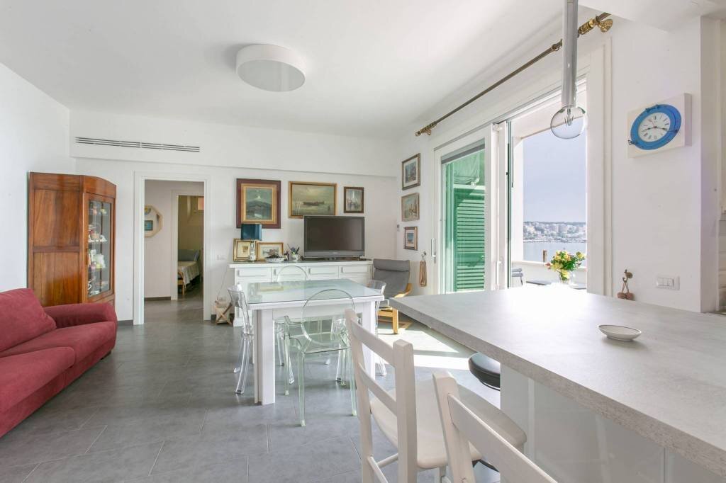 Salone - Appartamento via Porto Innocenziano, Anzio - foto 3