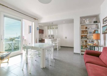 Salone - Appartamento via Porto Innocenziano, Anzio - foto 9