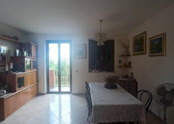 Salone - Villa via Asti, Calliano - photo 38