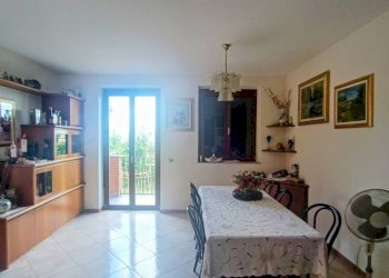 Salone - Villa via Asti, Calliano - photo 42