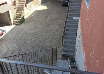 Cortile interno - Appartamento via Alessandro Manzoni, 50, Galliate - foto 6