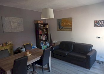 Salone - Appartamento via Alessandro Manzoni, 50, Galliate - foto 8