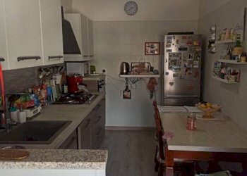 Cucina - Appartamento via Alessandro Manzoni, 50, Galliate - foto 12
