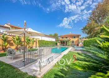 Piscina - Villa viale Apua, 359, Pietrasanta - photo 15