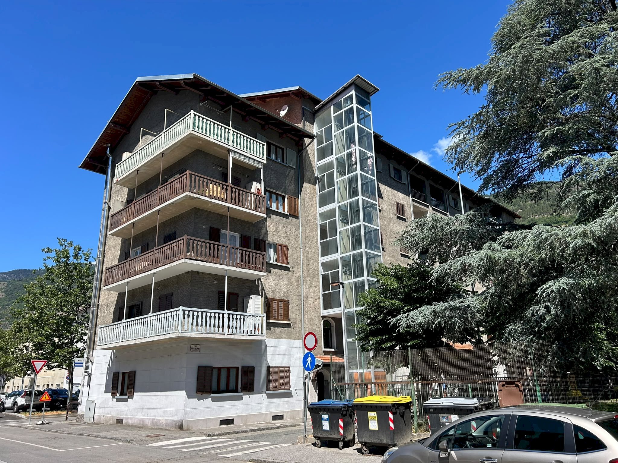 Four-room apartment VIA VUILLERMINAZ, Aosta - photo 1