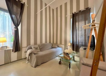 Two-room apartment Via dei Capuccini, Sanremo - photo 1
