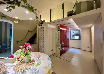 Two-room apartment Via dei Capuccini, Sanremo - photo 2