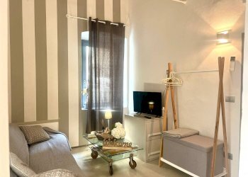Two-room apartment Via dei Capuccini, Sanremo - photo 12
