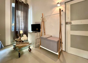 Two-room apartment Via dei Capuccini, Sanremo - photo 13