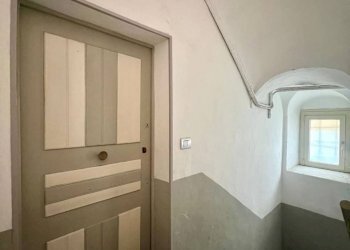 Two-room apartment Via dei Capuccini, Sanremo - photo 37