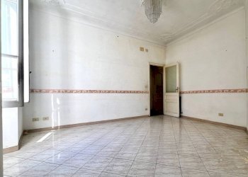 Four-room apartment Via Zeffiro Massa 38, Sanremo - photo 10