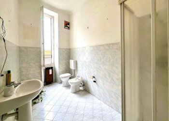 Four-room apartment Via Zeffiro Massa 38, Sanremo - photo 15
