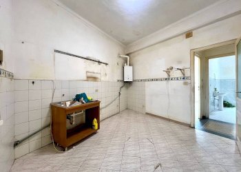 Four-room apartment Via Zeffiro Massa 38, Sanremo - photo 19