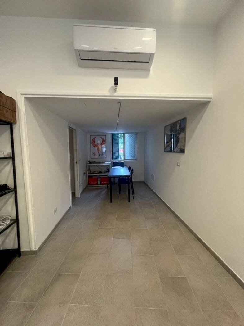 Commercial Premises Via Alfonso La Marmora, Sanremo - photo 3